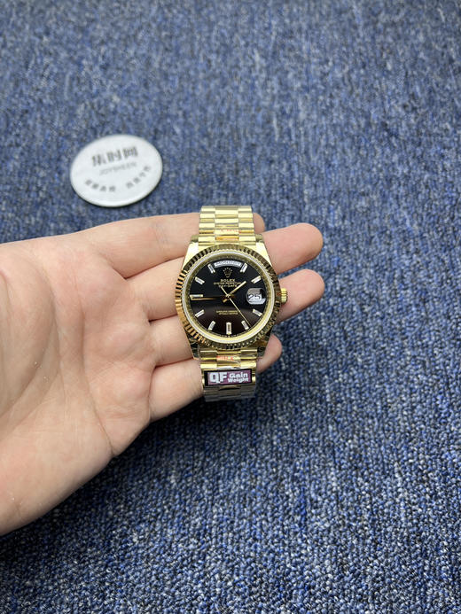 QF配重版 重量180克+ 劳力士星期日历型系列 日志40mm 黑冰糖DD
款式：男士腕表 商品图0