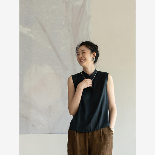 牧衣游原创 19姆米香云纱净色马夹古朴黑色真丝新中式开衫 草木蔓 商品图2