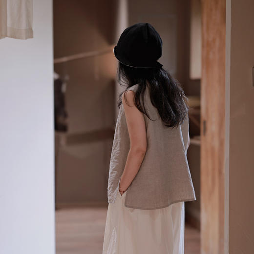 黄阿福 雨露亚麻背心 商品图4