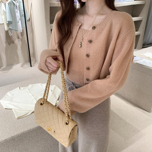 金蘑菇菇 恋爱告急/  南非超细马海毛 娇俏比例两件套 商品图0