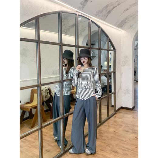 <曾小咸推荐>现货秒杀！微信超特价！韩系简约侧扣设计感条纹针织衫 日常119.99 立减60 秒杀59.99！ 商品图4