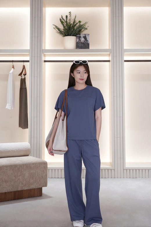 【高品质私服】【IC棉弹双面布T恤+长裤】修身立体剪裁版型，展现利落身形，无多余接缝，线条流畅G1506/G1507-CC【无标出货 介意慎拍】 商品图6