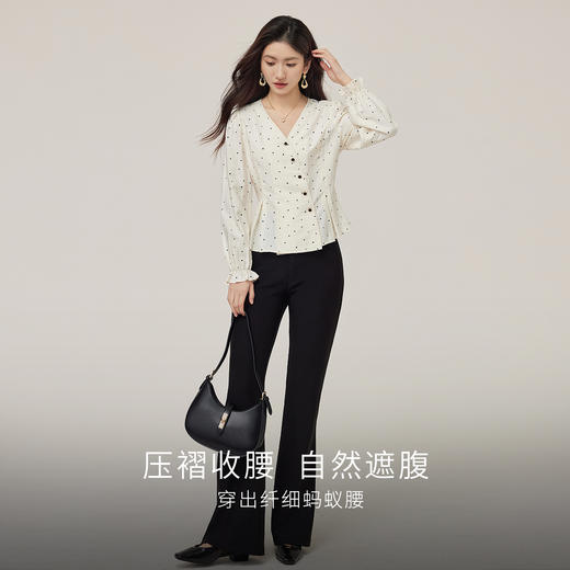 【08/12新品】熙世界法式复古V领波点衬衫女2025初秋新款长袖修身压褶收腰上衣 商品图2