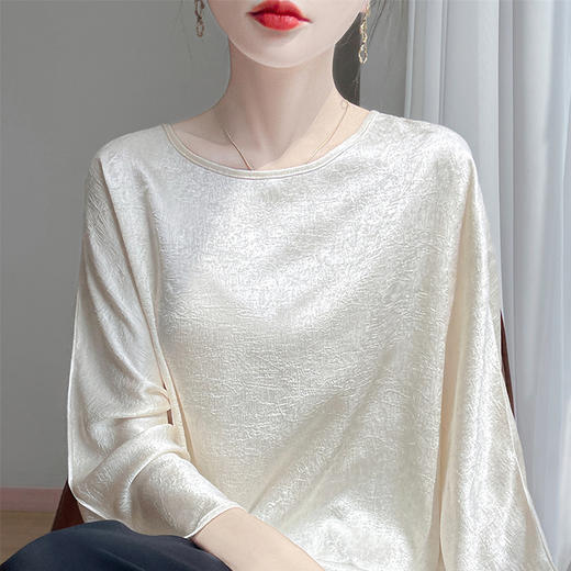 【两件立减39！】圆领垂感缎面衫｜穿上就是人间富贵花 商品图8