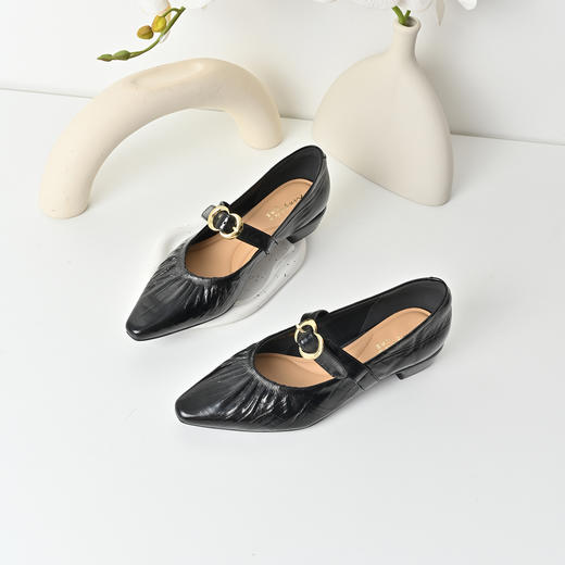 经典鲨2025秋专柜新品柔软牛皮革复古方头中粗跟日常气质单鞋女KW117-537081 商品图2