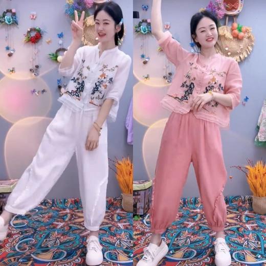 ZWD155476976 2025夏季新款绣花文艺复古包扣中式衬衣小衫加灯笼裤两件套装 商品图0