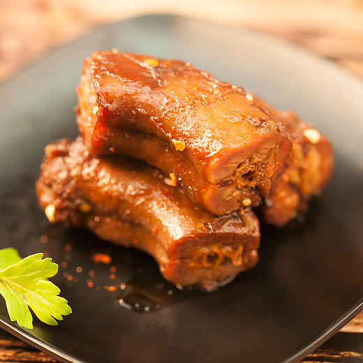 小胡鸭香辣味鸭脖70g 商品图1