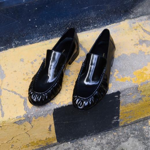 PRETTY RIVER开边珠褶皱乐福鞋 商品图0