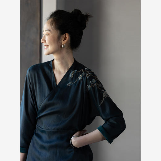 牧衣游原创 19姆米香云纱手工刺绣外套东方文雅禅意真丝开衫 幽幽 商品图1