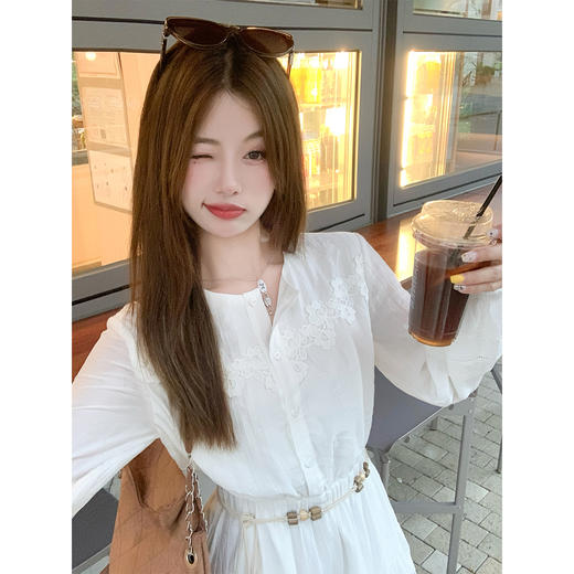 <曾小咸推荐>蕾丝拼接不规则下摆A字连衣裙女 商品图2