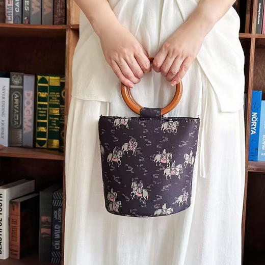 壁虎瑜伽【2508PJ404】民族风复古水桶包【5天发货】 商品图3