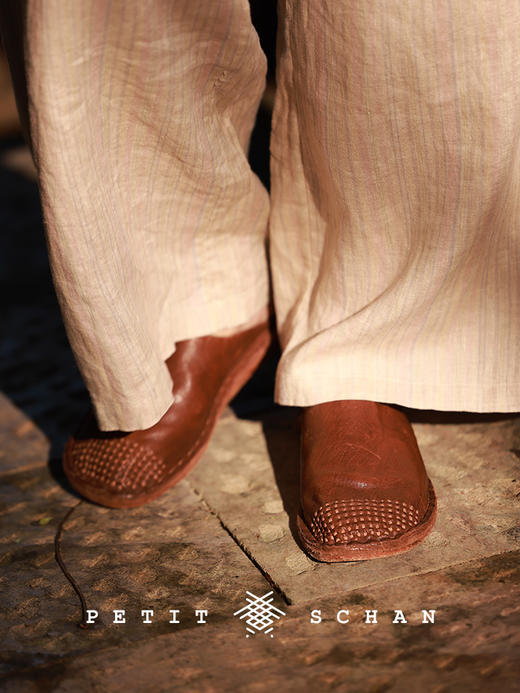 PETIT SCHAN小闪 SHO#002 fall in love 拍拖 意大利进口复古水洗植鞣马皮拖鞋 商品图0