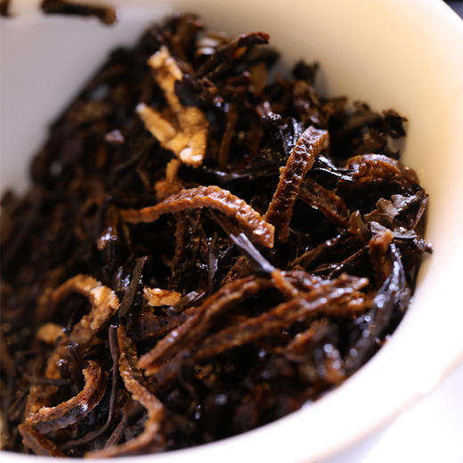 特惠套组:2024年三鹤六堡茶槟榔香200g+2023年新会三江老陈皮丝200g 商品图2