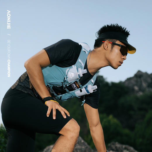 奥尼捷越野包雾霾蓝轻量跑步包骑行户外登山徒步背包水袋背包10L (搭配杖包免费送，颜色随机) 商品图1