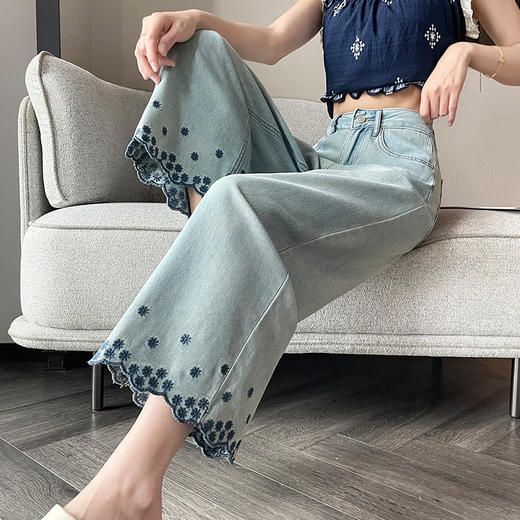 雀说蓝国风刺绣牛仔裤新款减龄高腰宽松直筒裤AL8922 商品图6