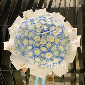 33枝/55枝/99枝碎冰蓝玫瑰  • 鲜花花束