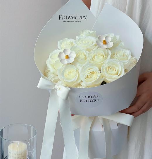 梦中情白玫瑰花束 商品图0