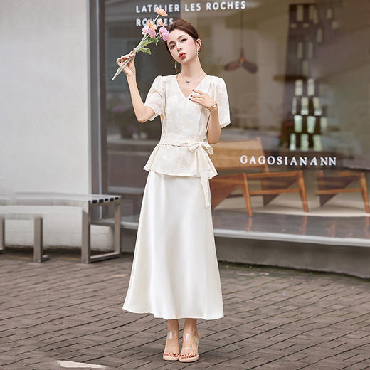 V领提花套装裙，时尚洋气减龄显瘦收腰半身裙两件套HR-5091 商品图0