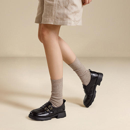 千百度26年新款厚底手抓皮乐福鞋女新款增高英伦风小皮鞋深口单鞋A26152808 商品图1