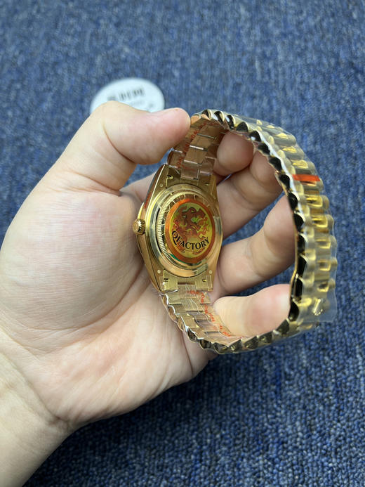 QF配重版 重量180克+ 劳力士星期日历型系列 日志40mm 黑冰糖DD
款式：男士腕表 商品图5