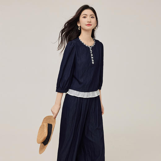 【08/12新品】熙世界休闲松弛感套装女2025初秋新款七分袖刺绣上衣阔腿裤两件套 商品图4