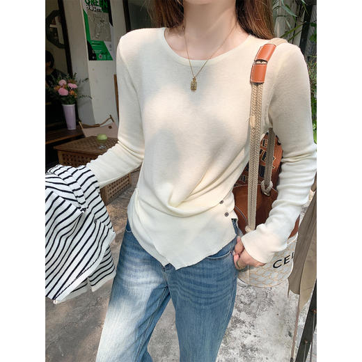 <曾小咸推荐>现货秒杀！微信超特价！韩系简约侧扣设计感条纹针织衫 日常119.99 立减60 秒杀59.99！ 商品图3