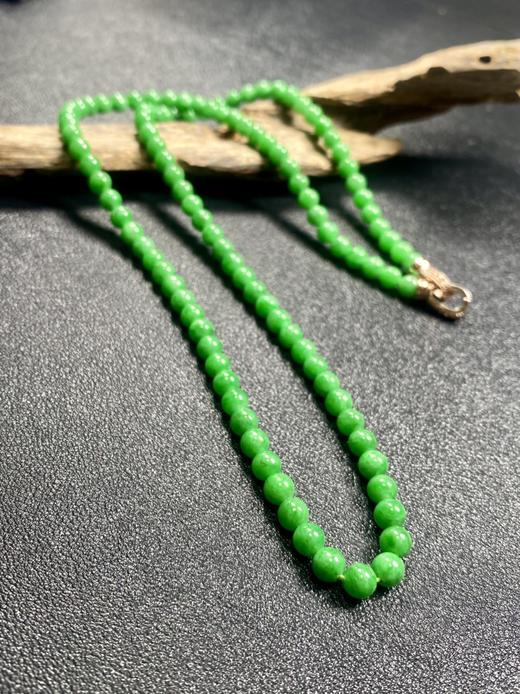 【FC0108】18K镶嵌翡翠阳绿项链  色泽阳绿  冰润细腻 贵气十足 商品图3