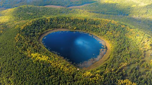 北国之秋 9 天摄影线:·大兴安岭阿尔山、呼伦贝尔、蘑阿公路、扎龙湿地、根河、满洲里边境 商品图0