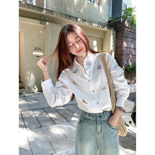 <曾小咸推荐>3.23现货秒杀 ！微信超特价！韩系立体刺绣花朵Polo衬衫 日常179.99 立减100 秒杀79.99！！ 商品图1