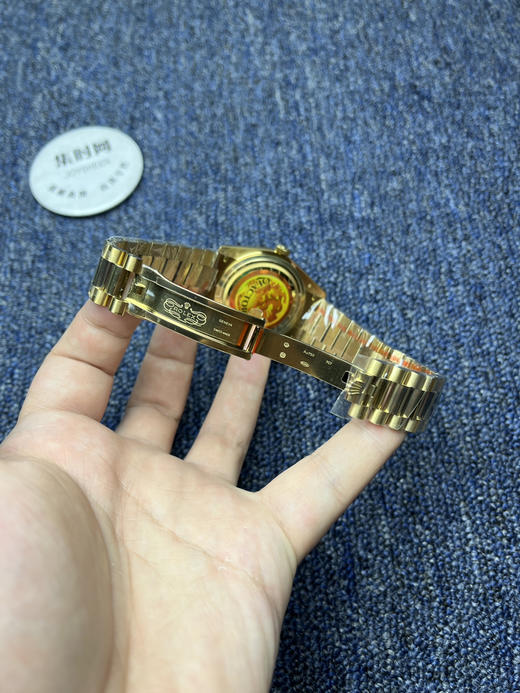 QF配重版 重量180克+ 劳力士星期日历型系列 日志40mm 黑冰糖DD
款式：男士腕表 商品图7