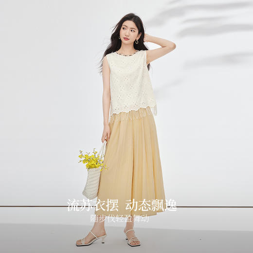 【08/12新品】熙世界法式度假风刺绣无袖背心女2025夏季新款设计感圆领流苏上衣 商品图2