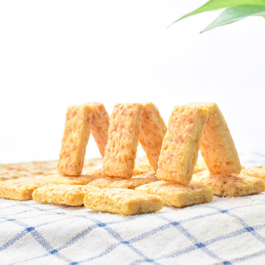 好乔好乔牌台湾好味道咸蛋黄方块酥 430g 商品图7