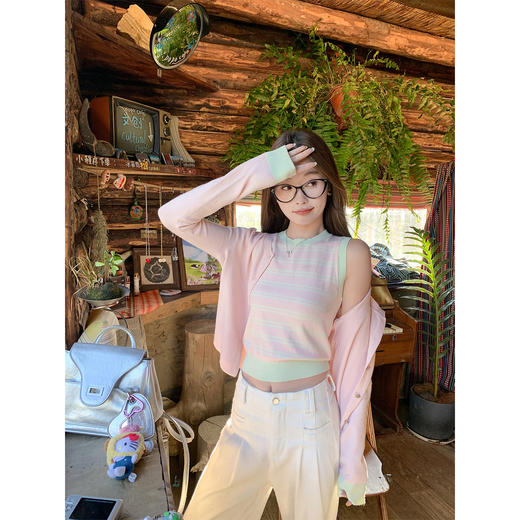 <曾小咸推荐>现货秒杀 ！微信超特价！韩系条纹毛织两件套 日常219.99 立减120 秒杀99.99！！ 商品图0