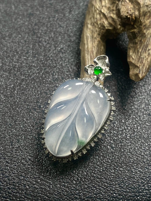 【FC0117】18K镶嵌翡翠冰种叶子吊坠  冰润光泽 莹光起胶 事业有成 商品图1