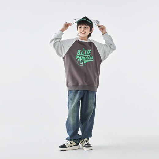 蓝汽水25年秋季新款亲子装中大男童字母插肩卫衣美式复古撞色上衣 商品图3