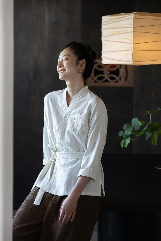 牧衣游原创 重磅39姆米丝麻手工刺绣外套东方文雅白色开衫 俗无忧 商品图5