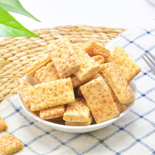 好乔好乔牌台湾好味道咸蛋黄方块酥 430g 商品图6