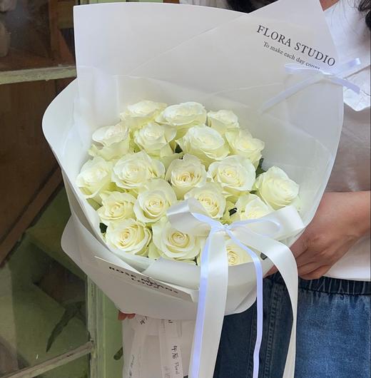 白玫瑰花束 商品图0