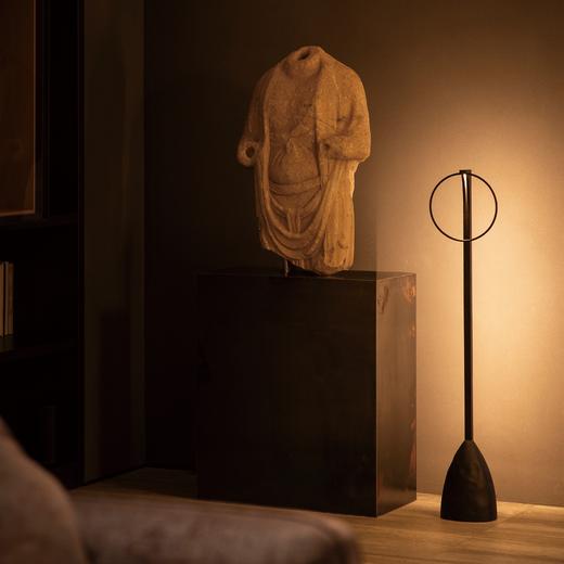 摩根X梁建国大师联名款生意系列聚光落地灯 商品图1