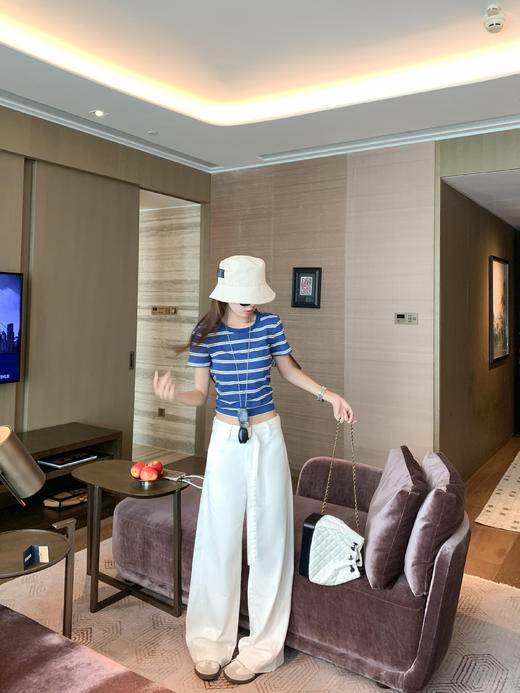 【折后再享2件88折】微信打折价！白色高腰直筒牛仔裤 日常209.99 立减90 秒杀119.99！ 商品图4