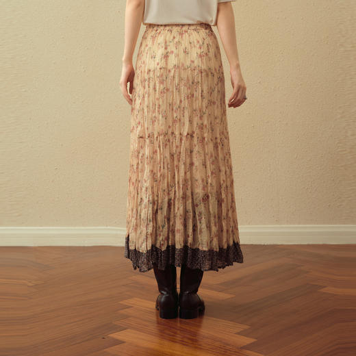 【严选】诗凡黎度假风阳光黄小碎花半身裙2025秋新款浪漫甜美压皱A字塔裙7G8340801 商品图4