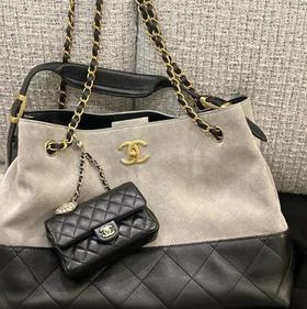 万物皆可挂   重磅！25A超迷你珍珠爱心小包挂   CF羊皮小废包  进口原厂抛光粒面