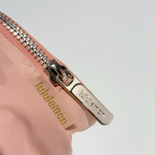 福利价LU新品2L小胸包腰包手机包62801 商品图11