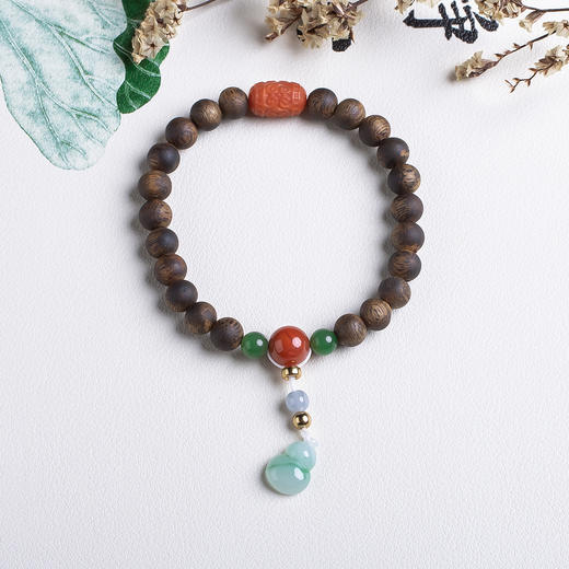 xy0525沉香+南红回纹珠翡翠葫芦手串 商品图0