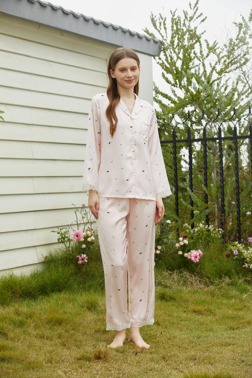 【99元限时秒杀】【秀黛】女翻领印花丝质长袖套装女春秋睡衣家居服L1551016T【门店同款】 商品图1