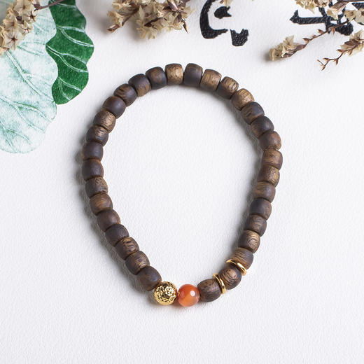 xy0523沉香+南红气质鼓珠手串 商品图0