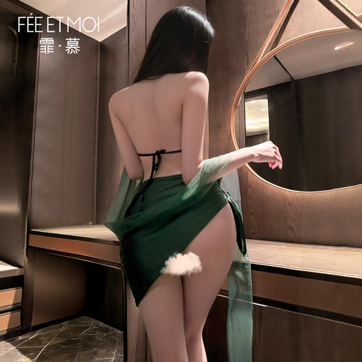 【情趣内衣】霏慕 温婉贵妇刺绣肚兜套装ZY52 商品图8