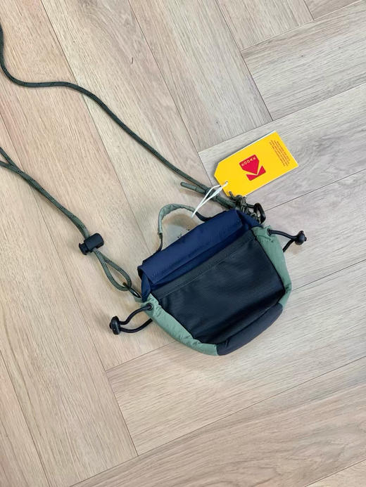 韩单正品柯达随身包，单肩包。在韩国火到不行啦！三个色，原价89000韩元 商品图11