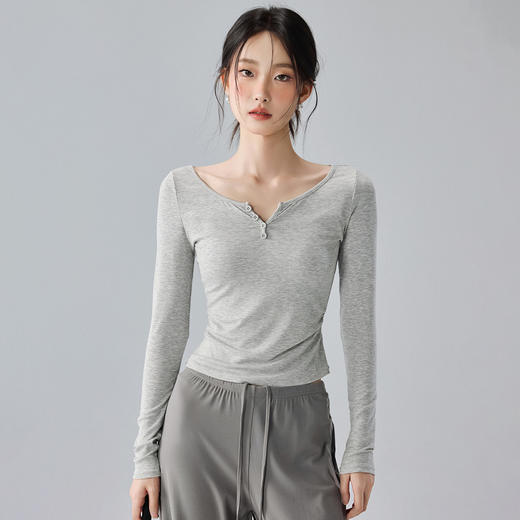 跃牌【禅语梵心】V领修身亨利衫瑜伽服长袖普拉提跑步运动上衣女显腰收腹健身T恤CX5567 商品图0