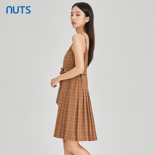 NUTS商场同款春秋季设计感小众气质高腰格子吊带连衣裙313104087B 商品图2